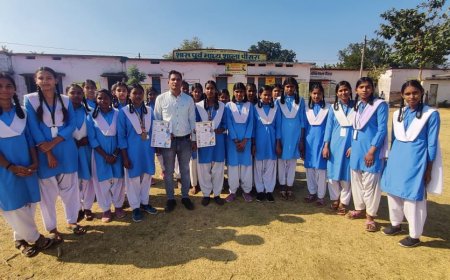 राष्ट्रीय ताइक्वांडो प्रतियोगिता में पौसरा की छात्राओं ने जीता पदक