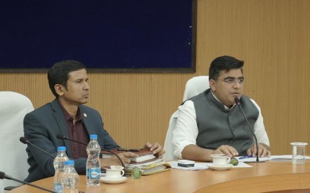 कलेक्टर ने ली जिले के राइस मिलर्स की बैठक, धान उठाव व मिलिंग व्यवस्था पर की चर्चा...धान परिवहन, मिलिंग एवं आपूर्ति व्यवस्था को लेकर दिए दिशा-निर्देश...लापरवाही या अनियमितता पाए जाने पर होगी कठोर कार्रवाई : कलेक्टर दुदावत