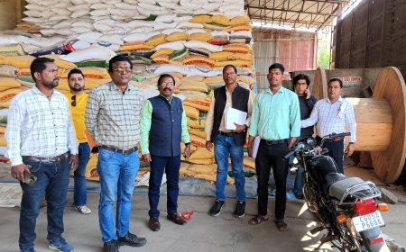 एसडीएम गुरूर द्वारा किया गया राईस मिल का निरीक्षण...पुरूर के राईस मिल में उपलब्ध धान एवं चावल का जाँच कर किया भौतिक सत्यापन