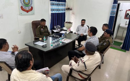 Palm Mall परिसर एवं आसपास पार्किंग व्यवस्था एवं यातायात नियंत्रण हेतु बैठक संपन्न