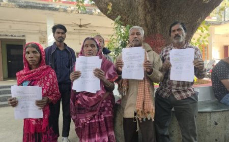 कलेक्टर साहब सुनिए हमारी फरियाद...मनरेगा मजदूरी में हुआ भ्रष्टाचार...हितग्राहियों के मेहनत की रकम दूसरों के अकाउंट में किये गए ट्रांसफर...ग्राम भिलाई के ग्रामीणों ने लगाई गुहार