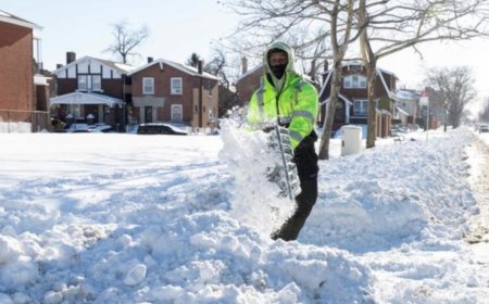 अमेरिका में हिमपात: भीषण ठंड के प्रकोप से कम से कम 30 लोगों की मौत हो गई है।