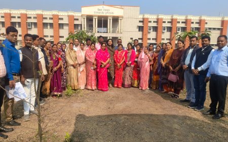 जिला पंचायत बालोद के सदस्यगण एक्सपोजर विजिट हेतु आज महाराष्ट्र राज्य के लिए हुए रवाना