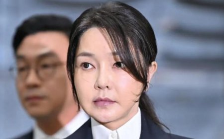 दक्षिण कोरिया की पूर्व प्रथम महिला को रिश्वतखोरी के आरोप में 20 महीने की जेल हुई।