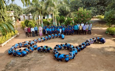 स्वच्छ भारत मिशन अंतर्गत जिले के विभिन्न स्थानों में चलाया जा रहा है जागरूकता अभियान...स्कूली बच्चों द्वारा ग्रामीणों को दिया गया स्वच्छता का संदेश