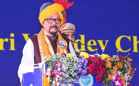 दाऊ वासुदेव चन्द्राकर कामधेनु विश्वविद्यालय दुर्ग का चतुर्थ दीक्षांत समारोह संपन्न