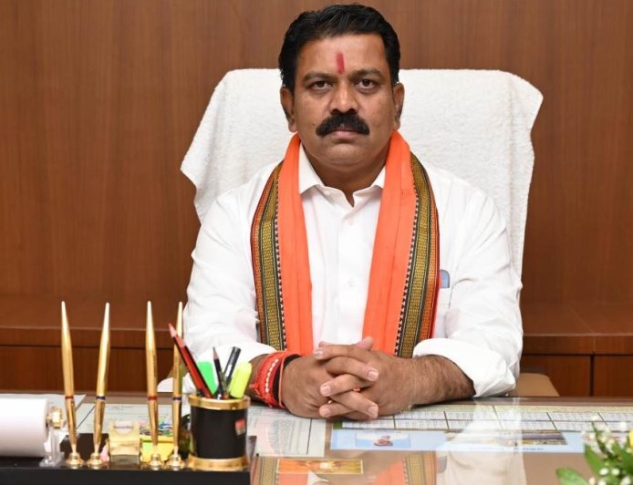 वसूली पर सख्ती: डिप्टी CM विजय शर्मा के आदेश से ASP निलंबित