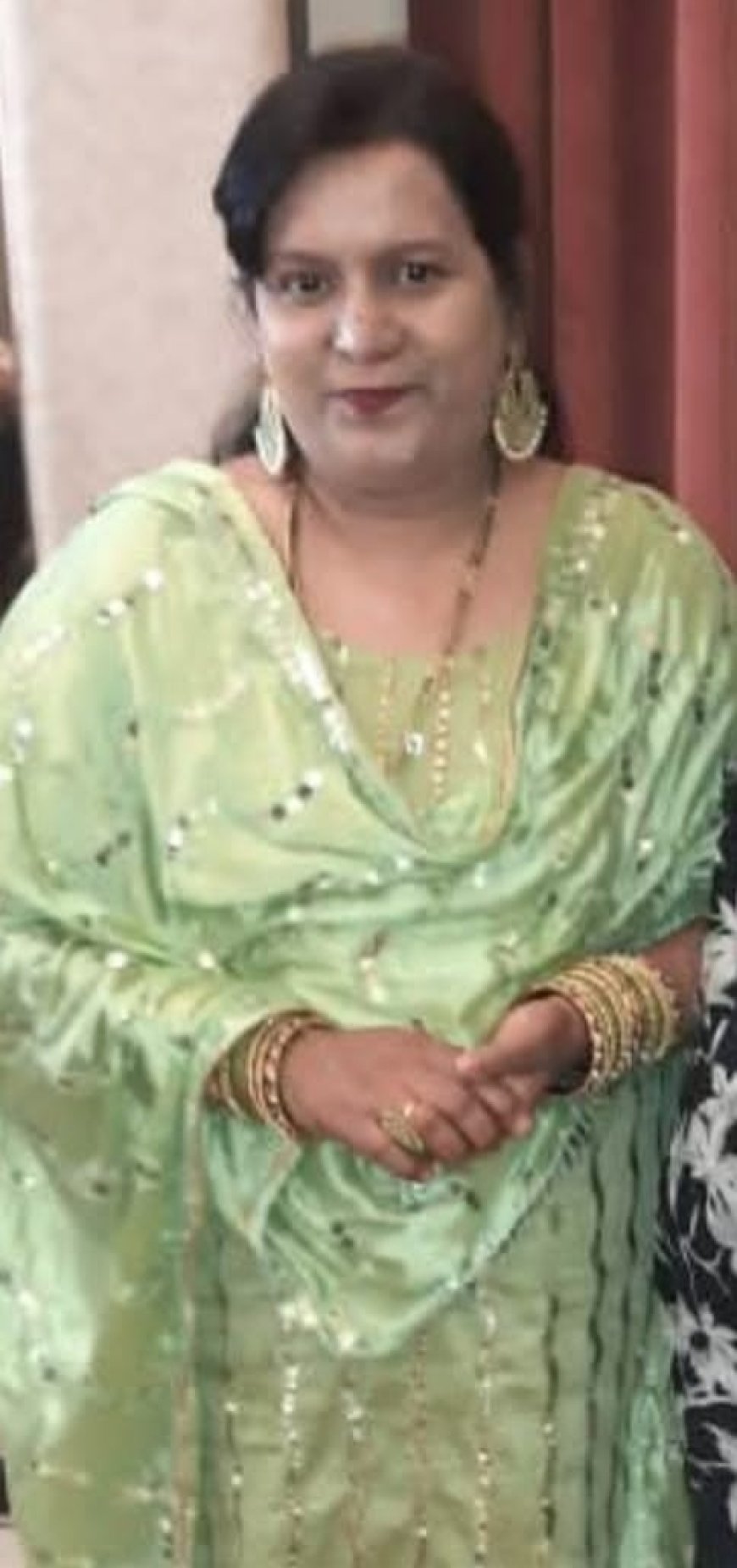 शबाना परवीन पर लगे पैसे की जरूरत बताकर पैसे ऐंठने के आरोप