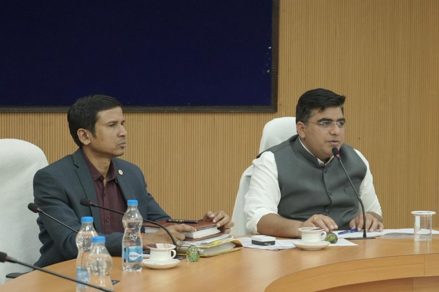 कलेक्टर ने ली जिले के राइस मिलर्स की बैठक, धान उठाव व मिलिंग व्यवस्था पर की चर्चा...धान परिवहन, मिलिंग एवं आपूर्ति व्यवस्था को लेकर दिए दिशा-निर्देश...लापरवाही या अनियमितता पाए जाने पर होगी कठोर कार्रवाई : कलेक्टर दुदावत