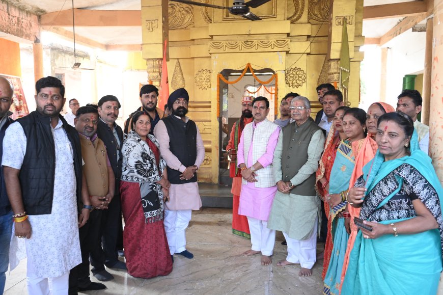 केंद्रीय राज्यमंत्री तोखन साहू ने किया सोलर हाईमास्ट संयंत्र का लोकार्पण