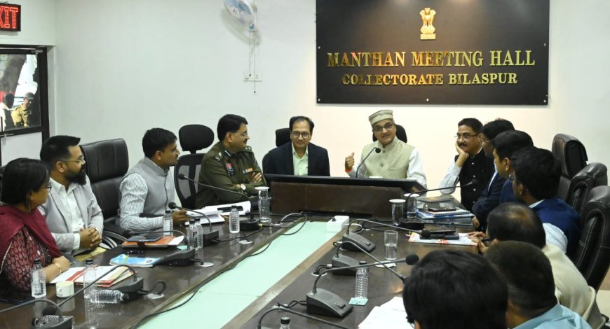 लाल बहादुर शास्त्री राष्ट्रीय प्रशासन अकादमी के संचालक का जिला स्तरीय अधिकारियों से संवाद...फ्लैगशिप योजनाओं के प्रभावी क्रियान्वयन पर हुई चर्चा