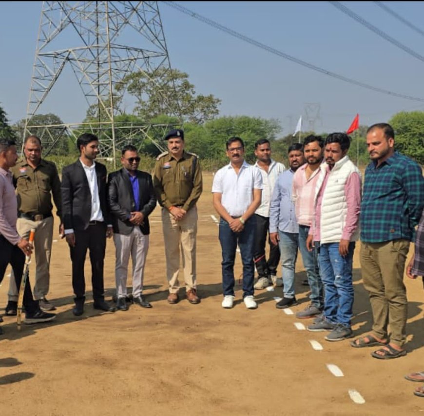 सीपत क्रिकेट प्रतियोगिता शुभारम्भ,मैच में इनामों की लगी झड़ी...खिलाड़ी अपनी योग्यता और मेहनत से आगे बढ़े : मेलाराम साहू