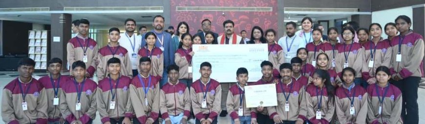 दिल्ली में आयोजित मॉडल यूथ ग्राम सभा में कोसमगुड़ा एकलव्य विद्यालय के युवाओं को मिला प्रथम पुरस्कार...मुख्यमंत्री विष्णु देव साय, उपमुख्यमंत्री शर्मा और मंत्री नेताम ने दी शुभकामनाएं