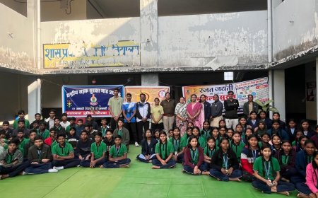 सड़क सुरक्षा की दिशा में कोरबा पुलिस की बड़ी पहल, कलेक्टर - एसपी ने किया श्रमदान