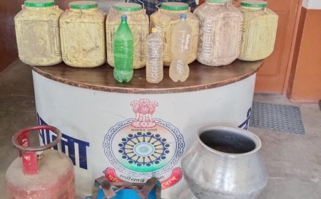 अवैध शराब के ऊपर थाना कोनी पुलिस का प्रहार,125 लीटर कच्ची महुआ शराब व शराब निर्माण सामग्री जप्त