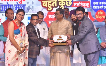 मेले में विभिन्न वर्गों को एक मंच पर जोड़ना सराहनीय पहल चरणदास महंत  बीएनआई व्यापार एवं उद्योग मेले में रोजगार मेला और शार्क टैंक बने आकर्षण