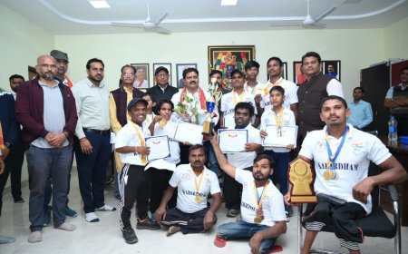 उप मुख्यमंत्री विजय शर्मा से उत्कृष्ट प्रदर्शन करने वाले खिलाड़ियों ने की सौजन्य मुलाकात...जिले के 13 पैरा खिलाड़ी 32 पदक जीतकर बना ओवरऑल चौंपियन...राज्यस्तरीय पैरा एथलेटिक्स प्रतियोगिता में कबीरधाम जिला के खिलाड़ियों का रहा दबदबा