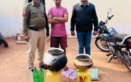 सीपत बाजार पारा में पुलिस की बड़ी रेड,36 लीटर अवैध महुआ शराब के साथ आरोपी गिरफ्तार