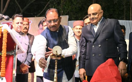 प्रेस लोकतंत्र का चौथा स्तंभ, पत्रकार लोकतंत्र के सच्चे सेनानी: मुख्यमंत्री  साय...प्रेस क्लब रायपुर के पदभार ग्रहण समारोह में हुए शामिल, नवनिर्वाचित पदाधिकारियों को दी बधाई