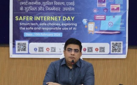 सुरक्षित इंटरनेट दिवस का किया गया आयोजन...साइबर अपराधों से बचने सतर्कता, सावधानी आवश्यकःकलेक्टर