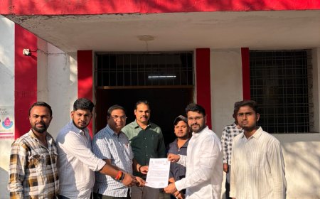 निजी अस्पतालों में आयुष्मान योजना के क्रियान्वयन पर उठे सवाल, सीएमएचओ को सौंपा ज्ञापन