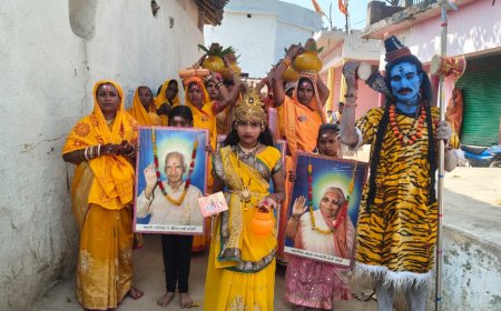गायत्री यज्ञ महाकाल मंदिर प्रणप्रतिष्ठा के साथ कलश यात्रा शुरु
