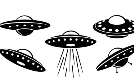 ट्रम्प का कहना है कि उन्हें नहीं पता कि एलियंस असली हैं या नहीं, लेकिन उन्होंने सरकार को यूएफओ से संबंधित फाइलें जारी करने का निर्देश दिया है।