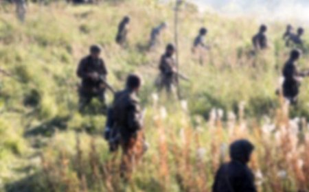 छत्तीसगढ़-तेलंगाना सीमा पर लगभग 2,000 सुरक्षाकर्मियों ने माओवादी विरोधी अभियान शुरू किया।