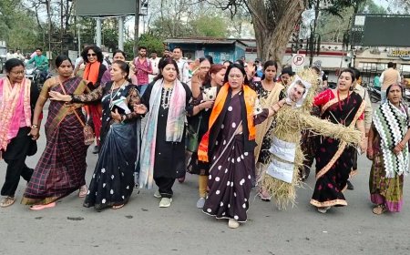 एआई इंपैक्ट समिट विवाद बिलासपुर में भाजपा महिला मोर्चा का प्रदर्शन, राहुल गांधी का पुतला दहन