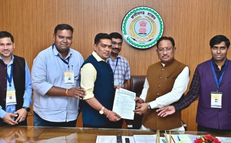 मुख्यमंत्री विष्णुदेव साय से प्रेस क्लब प्रतिनिधिमंडल ने की सौजन्य मुलाकात से प्रेस क्लब प्रतिनिधिमंडल ने की सौजन्य मुलाकात...रंगोत्सव कार्यक्रम में मुख्य अतिथि के रूप में किया आमंत्रित