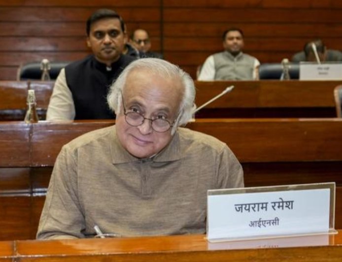 भारत-अमेरिका अंतरिम व्यापार समझौते पर कांग्रेस का कहना है, 'नमस्ते ट्रंप ने हाउडी मोदी को मात दी'