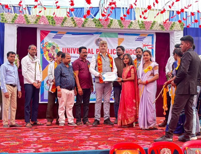 विद्यार्थी का सर्वप्रथम कर्तव्य पढ़ाई और करियर का चिंतन – त्रिलोक चंद्र श्रीवास