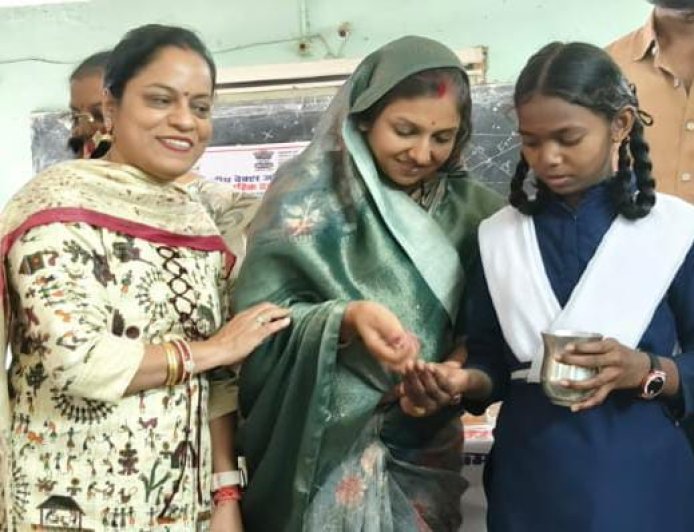 राष्ट्रीय फाइलेरिया उन्मूलन कार्यक्रम: कोटा विकासखंड में सामूहिक दवा सेवन अभियान का शुभारंभ