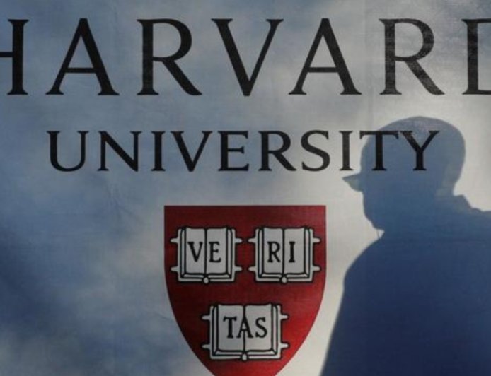 अमेरिका ने प्रवेश प्रक्रिया से संबंधित दस्तावेजों की मांग करते हुए हार्वर्ड के खिलाफ नया मुकदमा दायर किया है।