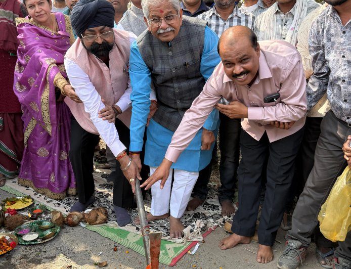 पूर्व विधानसभा अध्यक्ष धरमलाल कौशिक की अनुशंसा पर बिल्हा को 68.43 करोड़ की सौगात, 28 किमी सड़क निर्माण का भूमिपूजन