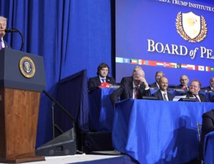 गाजा के लिए धन और सैनिकों के साथ ट्रंप के 'शांति बोर्ड' का उद्घाटन हुआ।