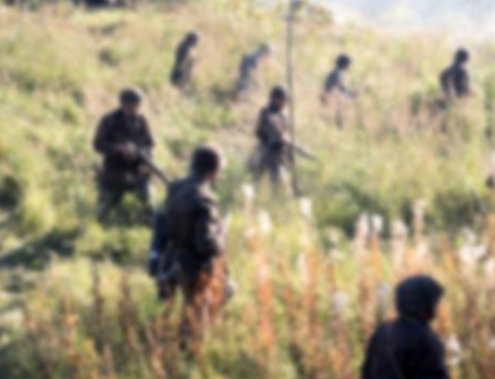 छत्तीसगढ़-तेलंगाना सीमा पर लगभग 2,000 सुरक्षाकर्मियों ने माओवादी विरोधी अभियान शुरू किया।