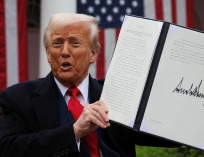 अमेरिकी सुप्रीम कोर्ट ने ट्रंप के वैश्विक टैरिफ प्रस्तावों को खारिज कर दिया।