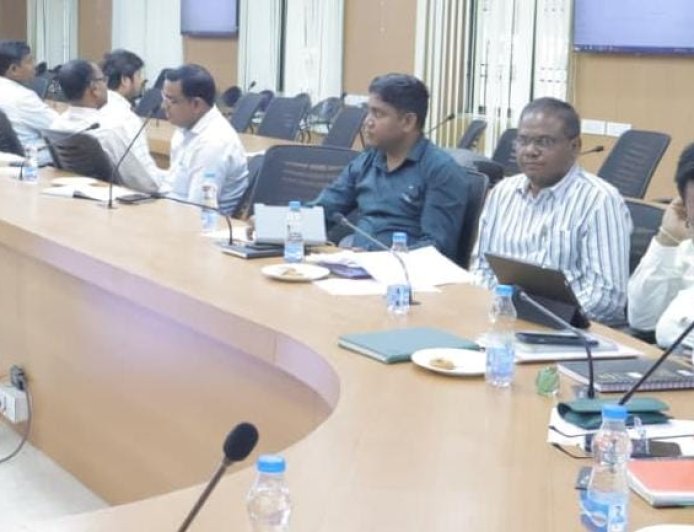 प्रगणक एवं पर्यवेक्षक की भूमिका, उत्तरदायित्व सहित प्रशिक्षण प्रबंधन की दी गई जानकारी..जनगणना 2027- राष्ट्रीय प्रशिक्षक ने चार्ज अधिकारियों को दिया विस्तृत प्रशिक्षण