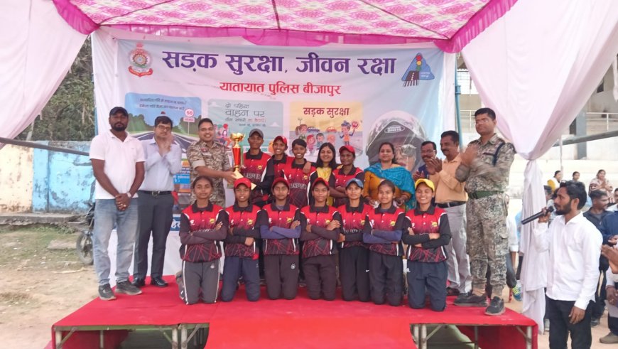 अनामिका चापा के छक्कों से गूँजा मिनी स्टेडियम...अंतिम मुकाबले में स्पोर्ट्स अकादमी बनी विजेता