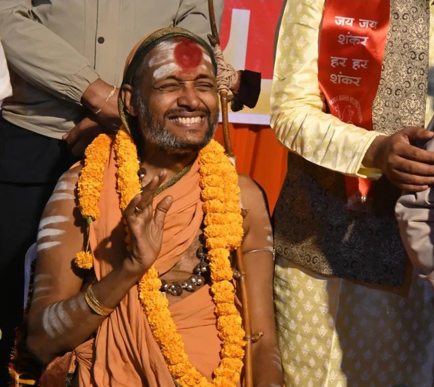 *बिलासपुर: 'अखिल हिंदू भारतीय शौर्य कवि सम्मेलन' में गूंजा सनातन धर्म का उद्घोष, गुरुदेव ने दिया आशीर्वाद