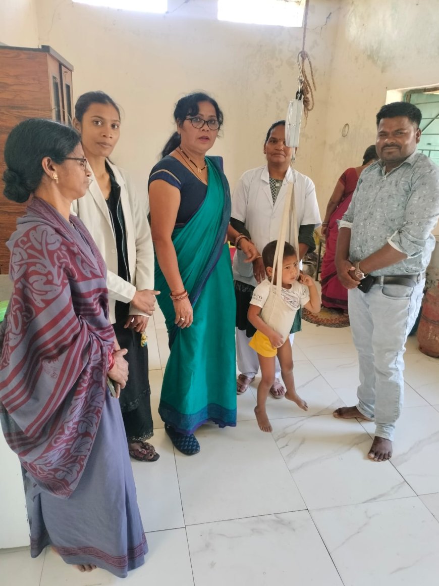 *बोईदा आंगनबाड़ी केंद्र में वजन त्यौहार का हुआ शुभारंभ, सरपंच संजय राज रहे मौजूद*