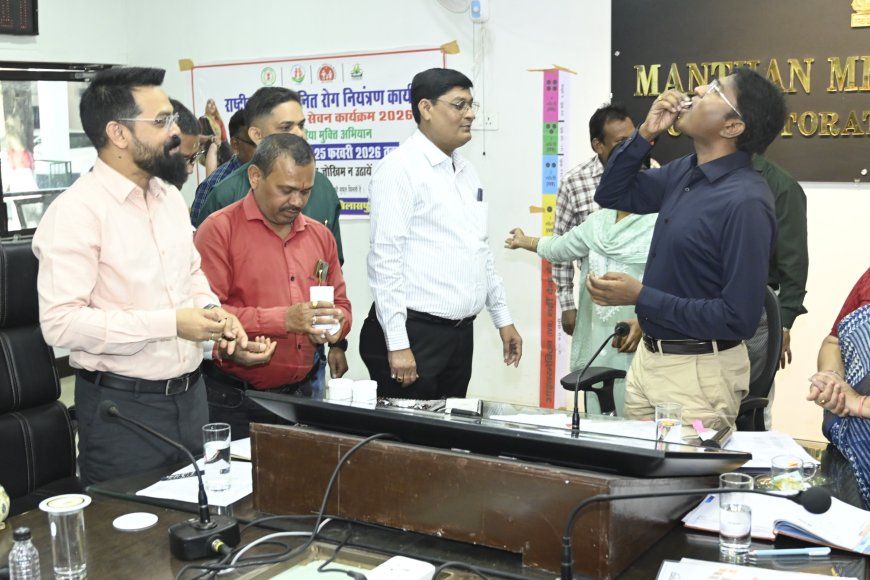 जिले में राष्ट्रीय फाइलेरिया उन्मूलन अभियान की शुरूआत,अधिकारियों ने सामूहिक रूप से दवा का सेवन कर लोगों को किया जागरूक