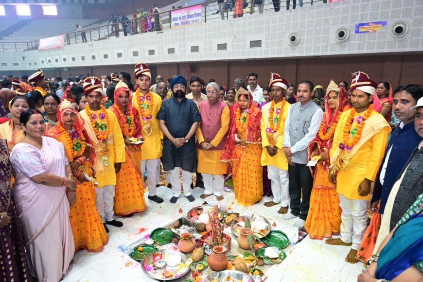 मुख्यमंत्री विष्णुदेव साय ने वर्चुअली जुड़कर नव दंपत्तियों को दिया आशीर्वाद,बिलासपुर में 175 जोड़ों का विवाह