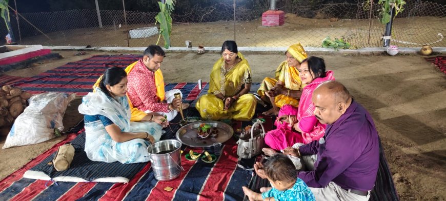 महाशिवरात्रि पर उमड़ा आस्था का सैलाब शिव आराधना महोत्सव के द्वितीय दिवस पूजन हेतु लगी रही श्रद्धालुओं की भीड़