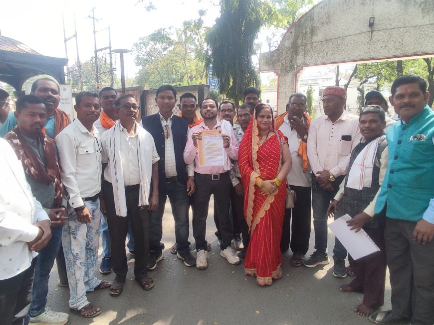 पचरीघाट में बिलासा चबूतरा के सौंदर्यीकरण और ऑडिटोरियम निर्माण की मांग, केवट समाज ने मुख्यमंत्री को सौंपा ज्ञापन