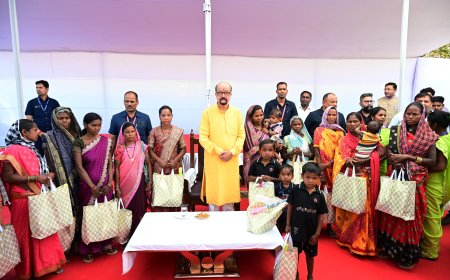 बैगा-बिरहोर आदिवासियों के गांव पहुंचे राज्यपाल, योजनाओं का जाना हाल...संस्कृति को सहेजने की दी सीख, आर्चरी खिलाड़ियों को 5-5 हजार देने की घोषणा