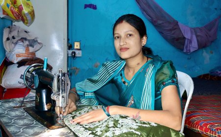 महतारी वंदन योजनाः मातृशक्ति के हाथों से संवर रहा बेटियों का भविष्य...आर्थिक सहायता से बढ़ रहा आत्मनिर्भरता का भरोसा