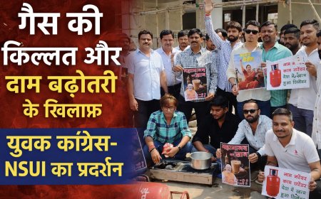 गैस की किल्लत और दाम बढ़ोतरी पर फूटा युवक कांग्रेस-NSUI गुस्सा नाली से गैस बनाकर चाय बनाने की कोशिश