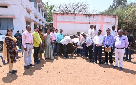 एनटीपीसी सीपत द्वारा स्वामी आत्मानंद शासकीय विद्यालय सीपत मे स्टेज शेड एवं साइकल स्टैंड निर्माण कार्यों का भूमि पूजन